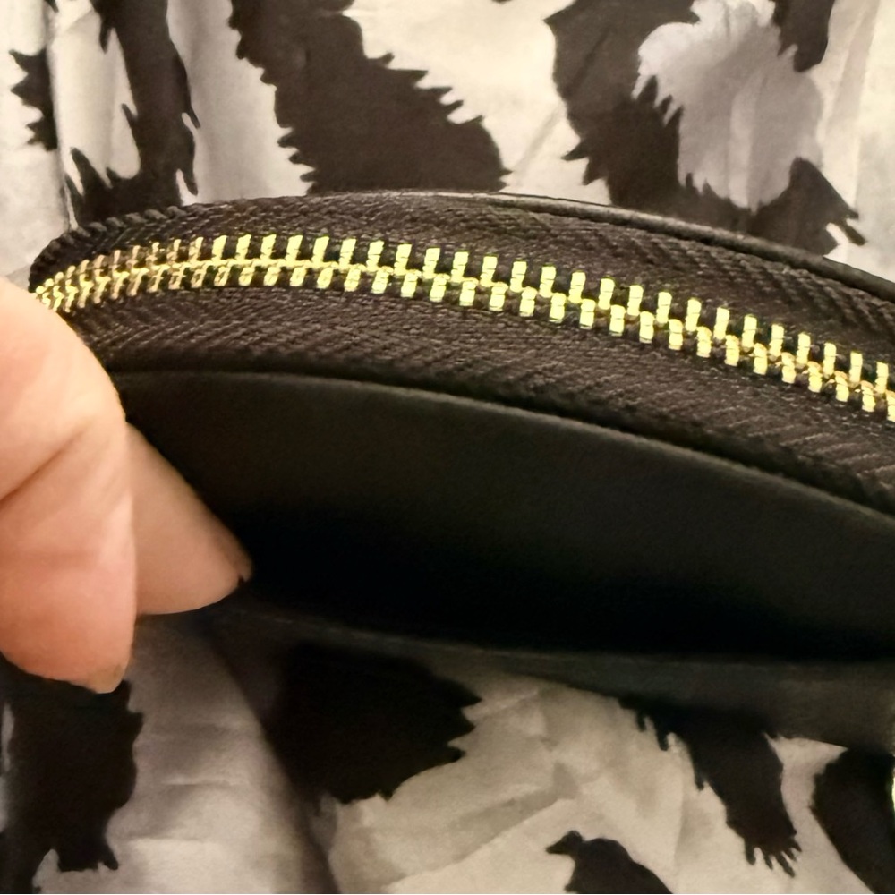 Nanette Lepore Black Mini Wallet/Coin Purse with Gold and Black Bow NWT - Picture 5 of 5
